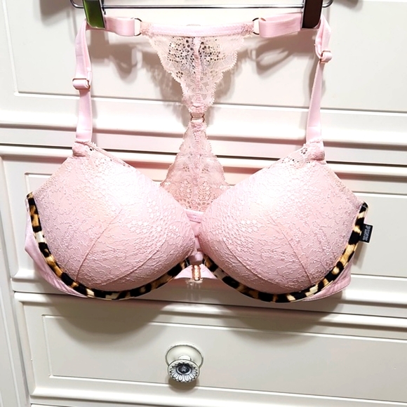 VS. PINK BRA - Picture 8 of 9